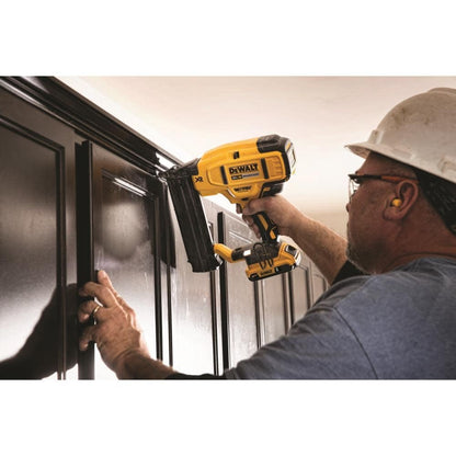 DEWALT DCN680B 20V MAX XR 18 GA Cordless Brad Nailer, Tool Only