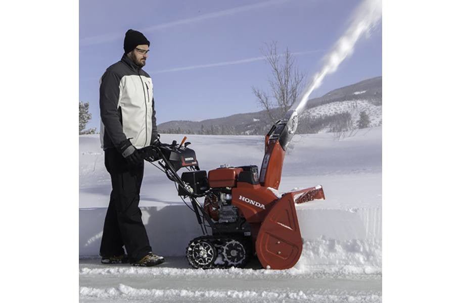 Honda HSS1332ATD 389cc 32″ Track Drive Two Stage Snow Blower with Electric Start
